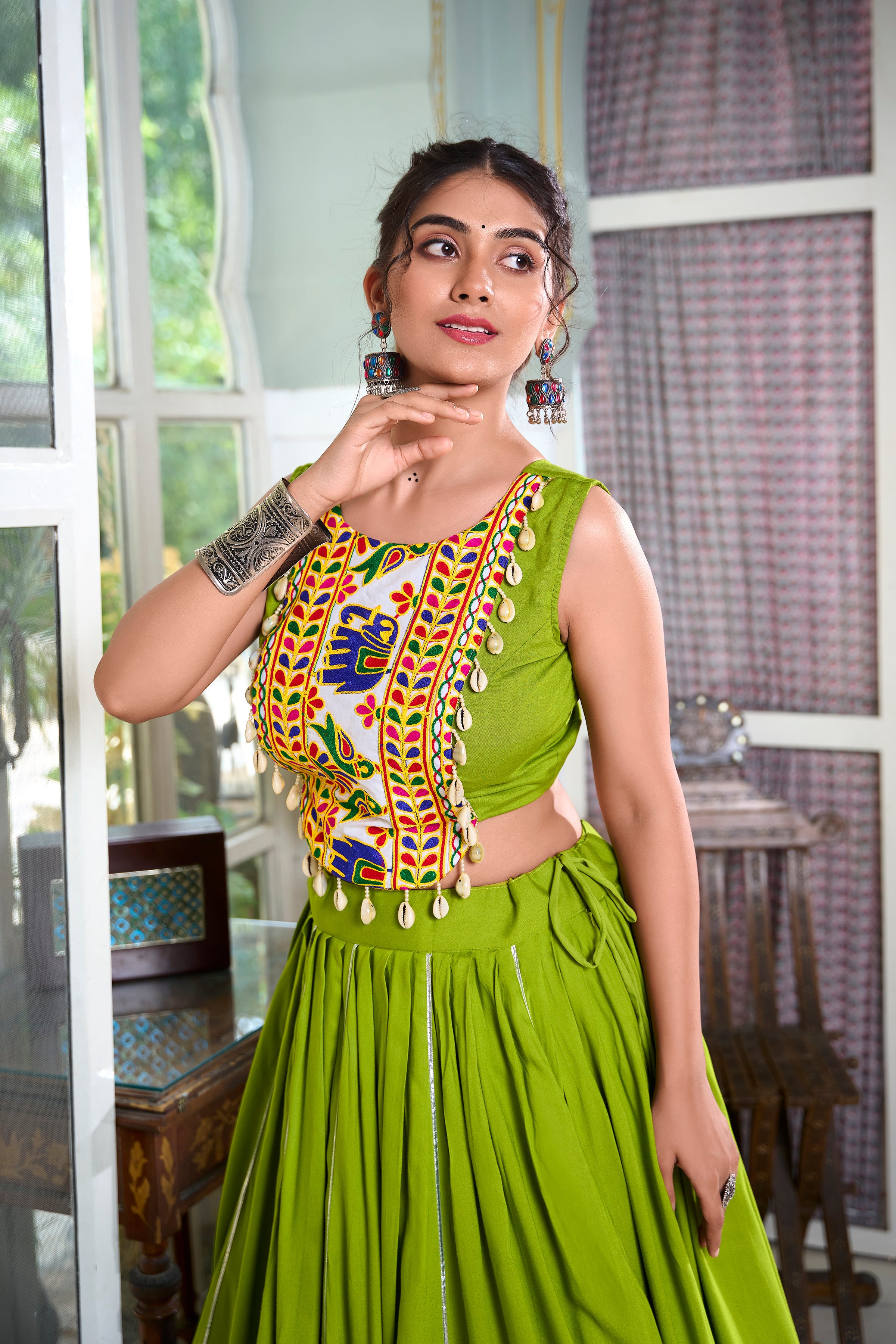 Festive Fashion atIts Best: Rayon Lehenga and Gamthi Work Blouse for Navratri β¨π